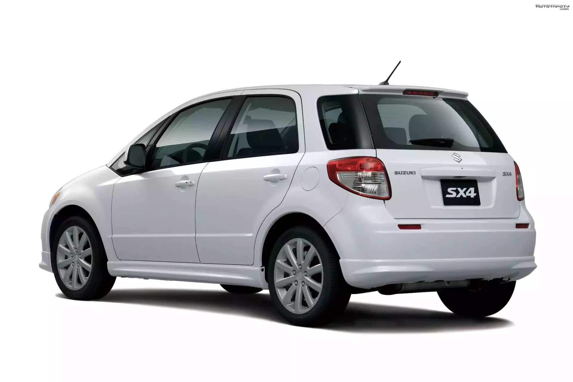 Białe, Suzuki SX4