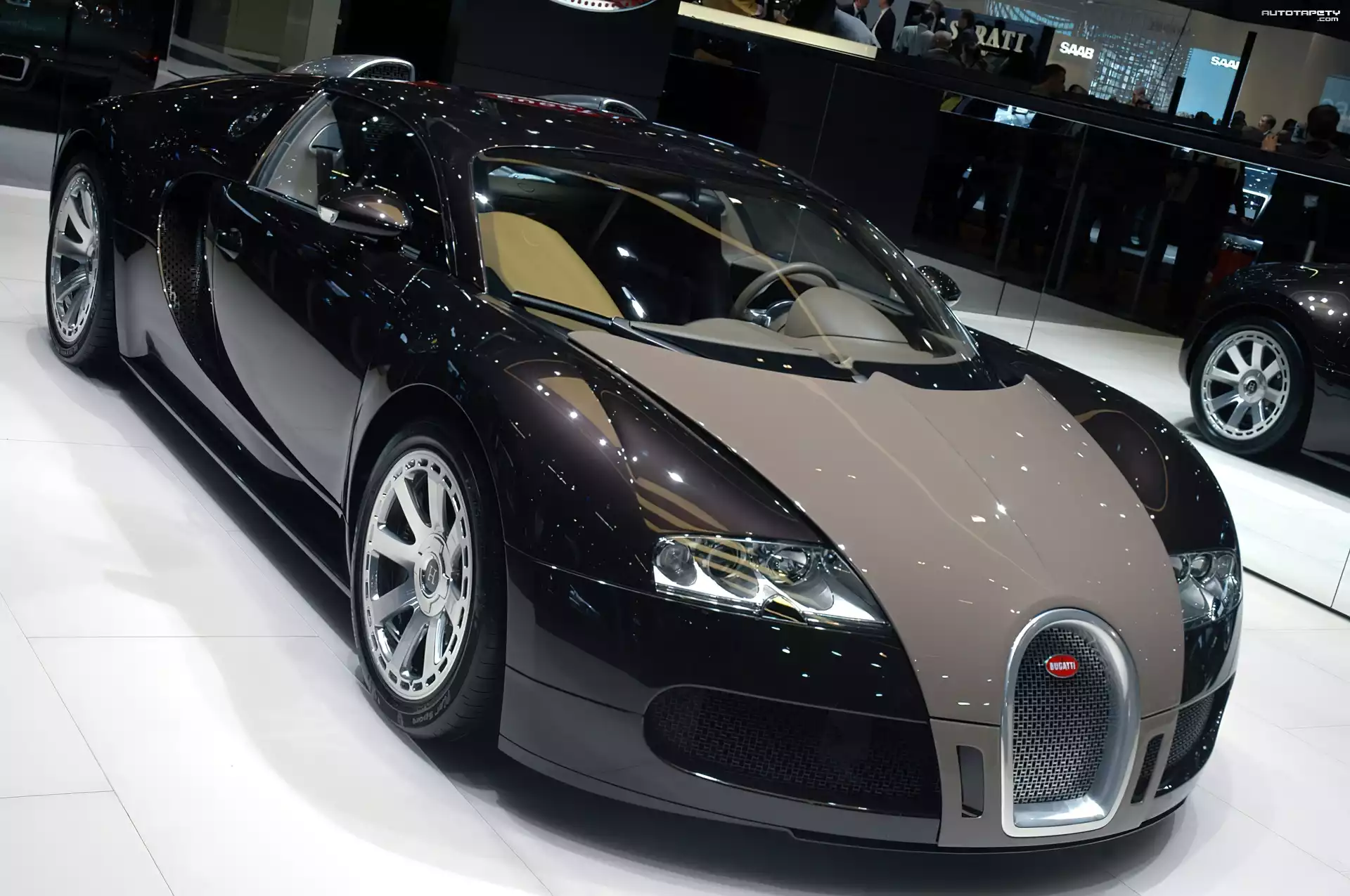 Czarny, Veyron, Salon