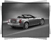 Srebrny, Cadillac XLR