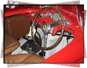 Ferrari,kierownica,skrzynia biegów