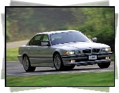 Srebrne, BMW 7, E38