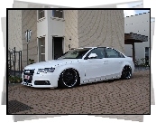 Obniżone, Audi A4 B8