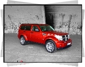 Czerwony, Dodge Nitro, Graffiti