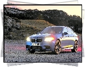 BMW M5, Sedan, Kamienie, Góry