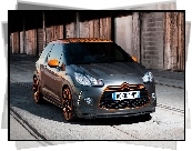 Citroen DS3, Szachownica, Na, Dachu