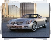 Srebrny, Cadillac XLR