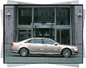 Audi A8, Prawy Profil