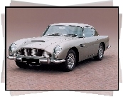 Aston Martin DB4