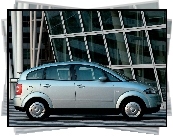 Audi A2, Prawy Bok