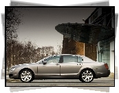 Bentley Continental Flying Spur, Limuzyna