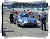 Aston Martin DB4, Pit, Stop