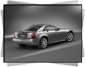 Srebrny, Cadillac XLR