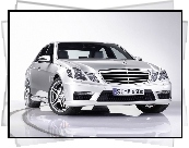 Mercedes Benz, E63, Gwiazda