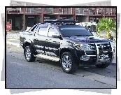 orurowanie, Hilux