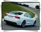 Audi RS5, Spojler, Tor