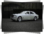 Rolls-Royce Phantom, V12