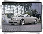 Reprezentacyjny, Bentley Azure
