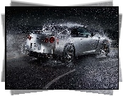 Nissan Skyline GT-R, Droga, Woda