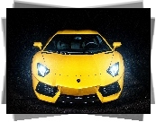 Żółte Lamborghini Aventador