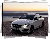 Mercedes Benz CLA 45 AMG