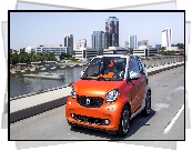 Smart Fortwo Cabrio, 2017, Ulica, Wieżowce