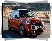 Czerwone, Mini Cooper S Hardtop, 2Door, 2018, Droga