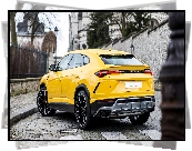 Żółte, Lamborghini Urus, Budynki, Droga