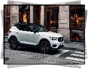 Białe, Volvo XC40