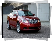 Czerwony, Buick LaCrosse