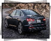 Audi S6 Sedan, Tył