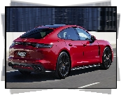 Porsche Panamera GTS, Czerwone