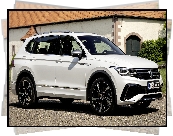 Volkswagen Tiguan Allspace, Bok