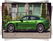 Porsche Panamera S, Zielone, Bok