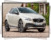 Volvo V40 Cross Country, 2016