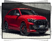 Czerwone, Audi RS Q8